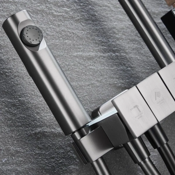 Душевая стойка Black&White Universe оружейная сталь 5012MG (детальная фотография), с тропическим душем