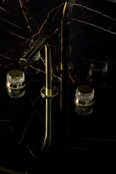 Смеситель для раковины Boheme Aura золото 152-G-A (детальная фотография), золото