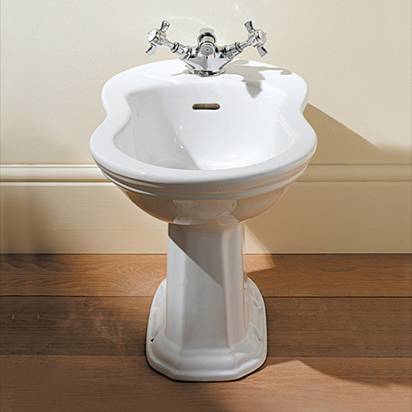 Биде напольное Devon & Devon Oxford на 1 отверстие IBBID(1)FOXF (детальная фотография), современные, hi-tech