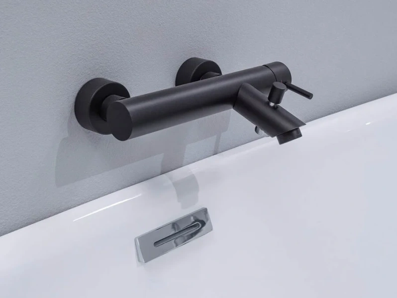 Смеситель для ванны Paffoni Light черный LIG022NO (детальная фотография), для ванны