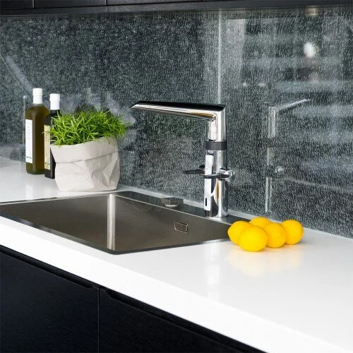 Смеситель для кухни бесконтактный Oras Optima 2720F (детальная фотография), современные, hi-tech