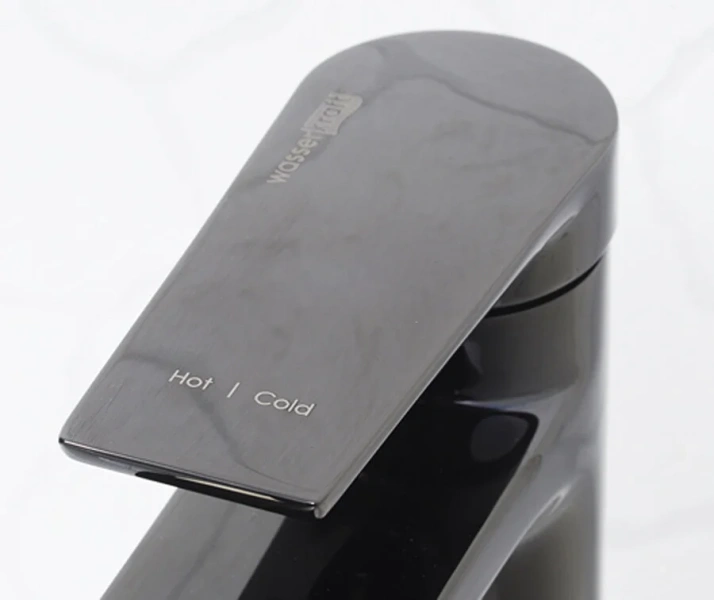 Смеситель для раковины WasserKRAFT Glan черный глянцевый 6603H (детальная фотография), черные