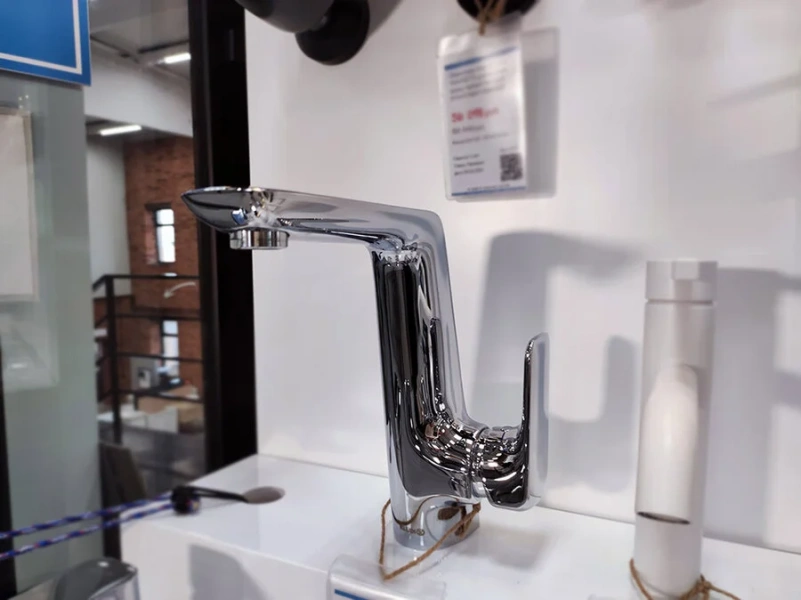 Смеситель для раковины Kludi Ameo хром 410240575 (детальная фотография), однорычажные, двухрычажные