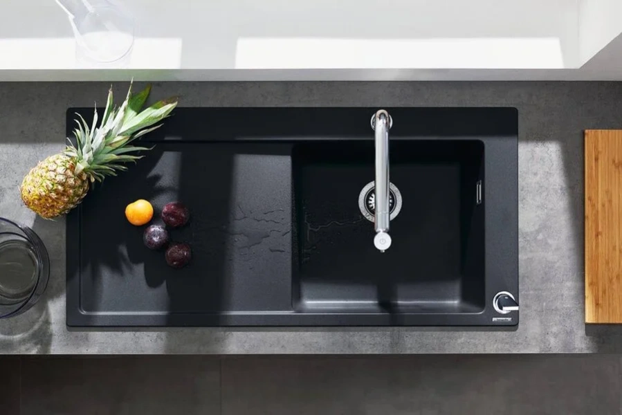 Смеситель для кухни Hansgrohe Metris Select M71 хром 73804000 (детальная фотография), с поворотным изливом, c выдвижным изливом (лейкой)