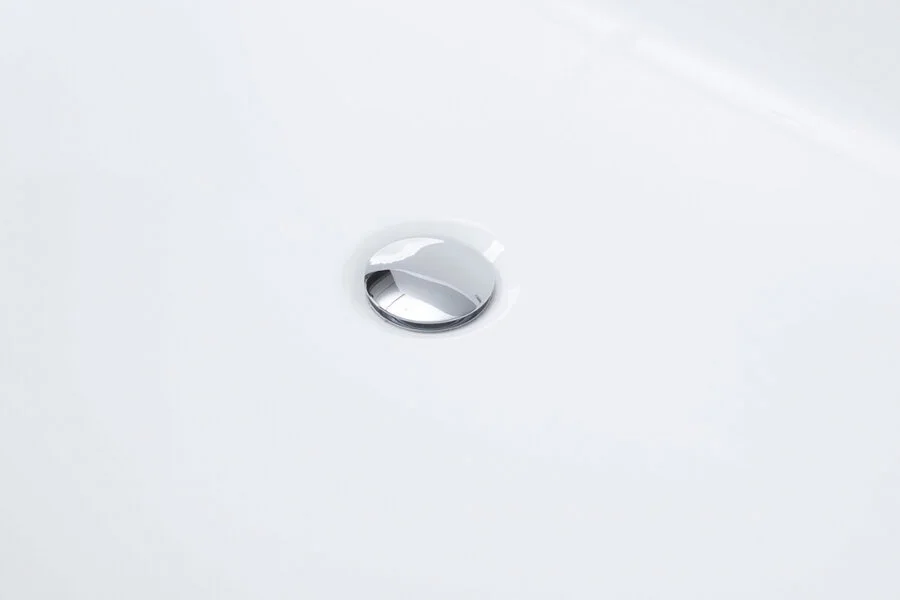 Ванна акриловая Grossman Fly 170x80 см отдельностоящая GR-1102M (детальная фотография), без гидромассажа, большие