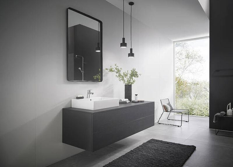 Смеситель для раковины Hansgrohe Logis без донного клапана 71071000 (детальная фотография), с коротким изливом