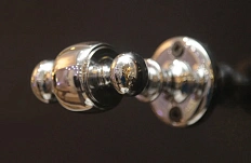 Крючок для ванной двойной, цвет светлое золото, Devon&Devon First Class