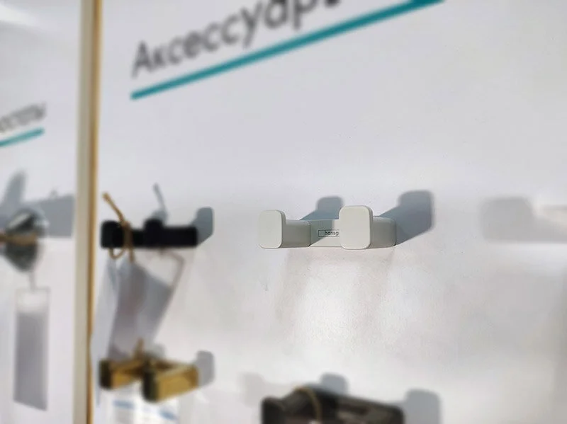 Крючок для ванной Hansgrohe AddStoris белый матовый 41755700 (детальная фотография), белые index_1