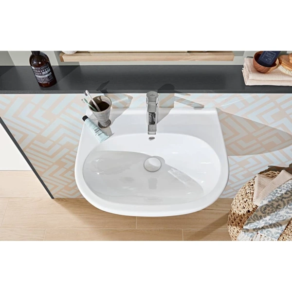 Раковина Villeroy & Boch O.novo 60 см с покрытием CeramicPlus 516060R1 (детальная фотография), одинарные, с антигрязевым покрытием