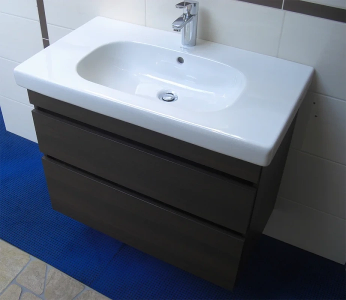 Раковина с одним отверстием под смеситель Duravit D-Code 03428500002 (детальная фотография), встраиваемые (в столешницу)