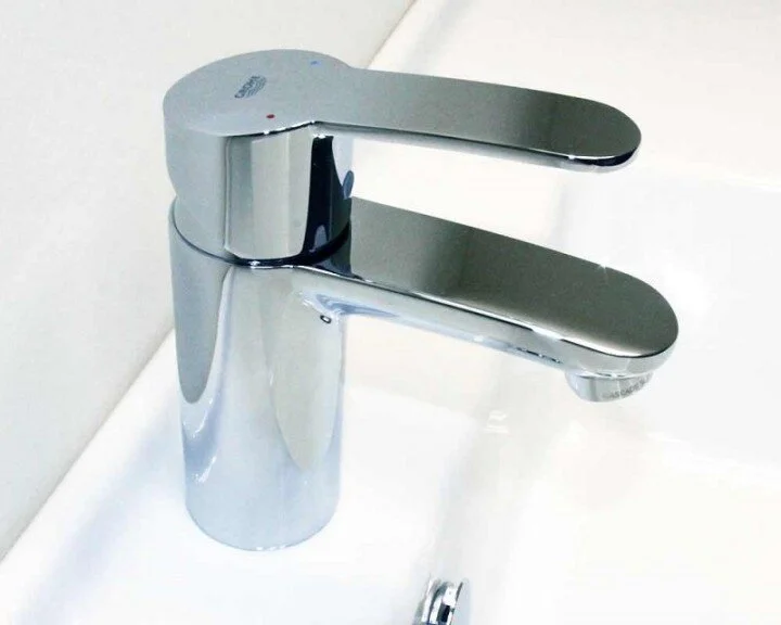 Вентиль с изливом Grohe Eurostyle Cosmopolitan 23039002 (детальная фотография), с 1 монтажным отверстием