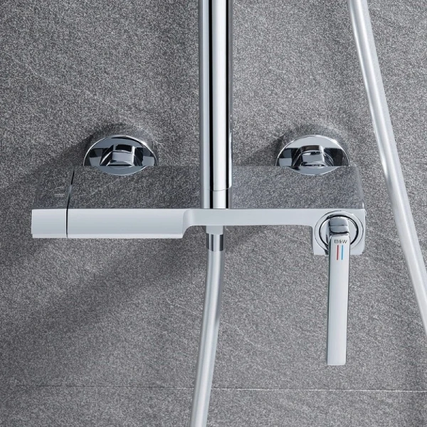 Душевая стойка Black&White Universe хром 5015CUK (детальная фотография), с изливом