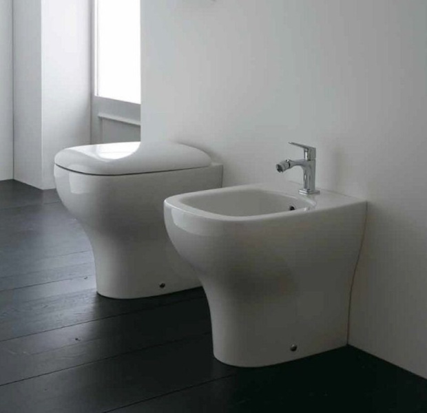 Унитаз напольный для инвалидов Globo Argento GEA01 (детальная фотография), приставные, встраиваемые