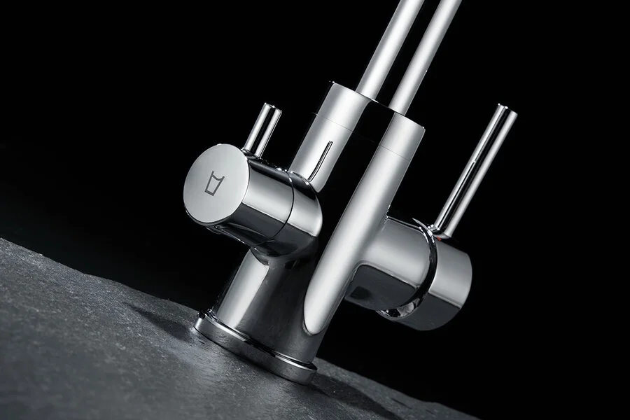 Смеситель для кухни Paulmark Essen ES213211 с возможностью подключения фильтра питьевой воды (детальная фотография), однорычажные, двухрычажные