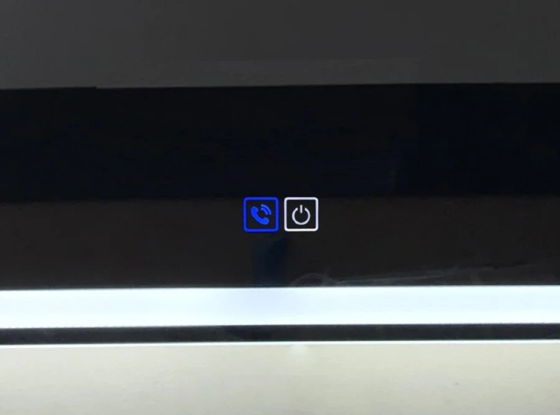 Зеркало с подсветкой BelBagno Spc 60 см с bluetooth SPC-MAR-600-800-LED-TCH-PHONE (детальная фотография), полотно