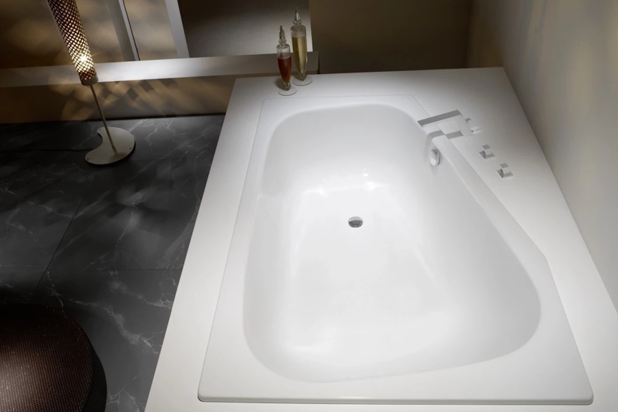 Ванна правая без специальных покрытий Kaldewei Avantgarde 237000010001 (детальная фотография), стальные