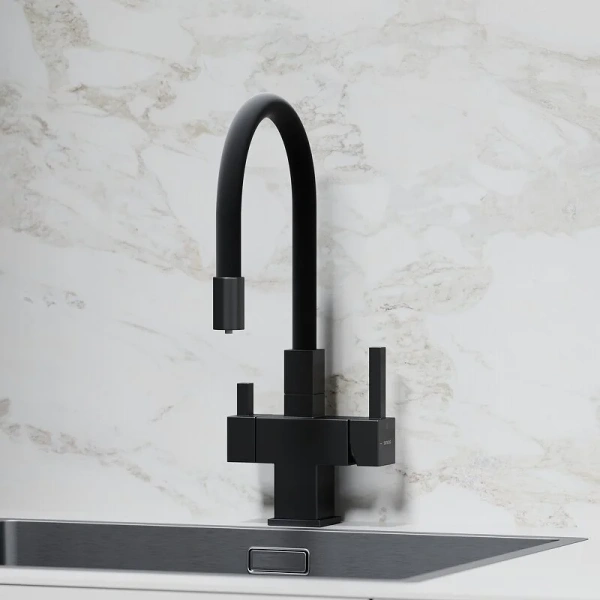 Смеситель для кухни Sancos Arno черный матовый SC4005MB (детальная фотография), высокие, из латуни, прямоугольная форма, для питьевой воды с фильтром