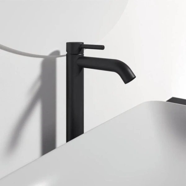 Смеситель для раковины Ideal Standard Ceraline с удлиненным корпусом BC269XG (детальная фотография), черные