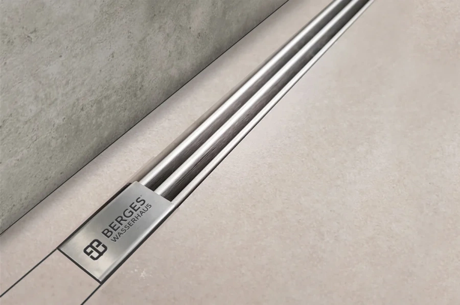 Душевой лоток BERGES Super Slim 100 см хром 091155 (детальная фотография), с мокрым затвором