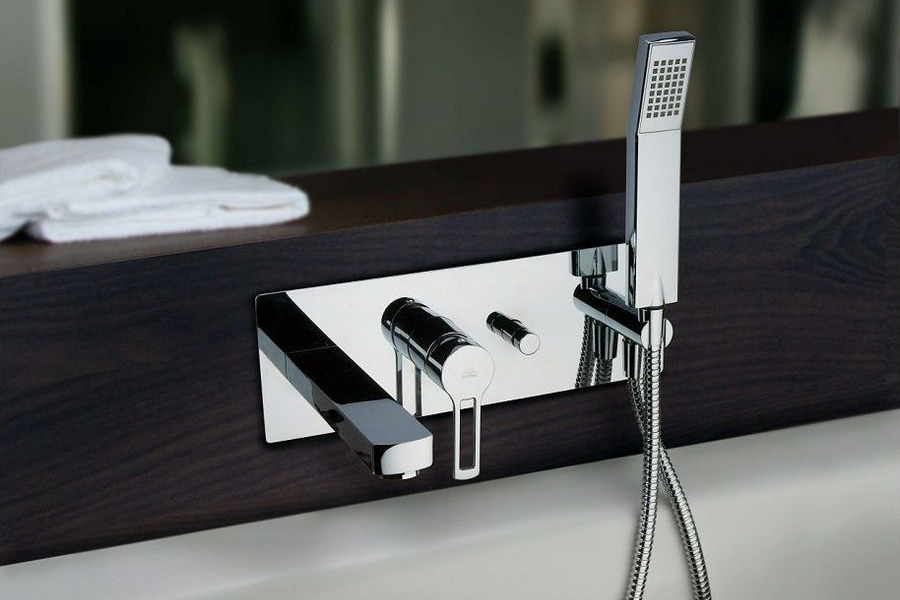 Смеситель для ванны Paffoni Ringo хром RIN001CR (детальная фотография), для ванны