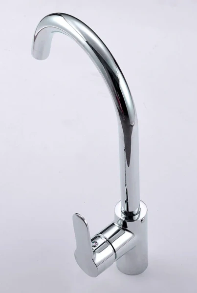 Смеситель для кухни IDDIS Cuba поворотный излив хром CUBSBJ0i05 (детальная фотография), высокие, из латуни, недорогие, округлая форма