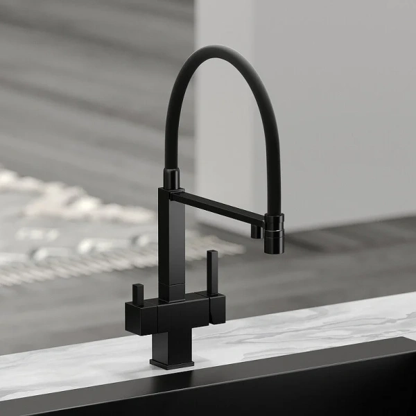 Смеситель для кухни Sancos Moro черный SC4006MB (детальная фотография), с поворотным изливом, с коротким изливом, с гибким изливом