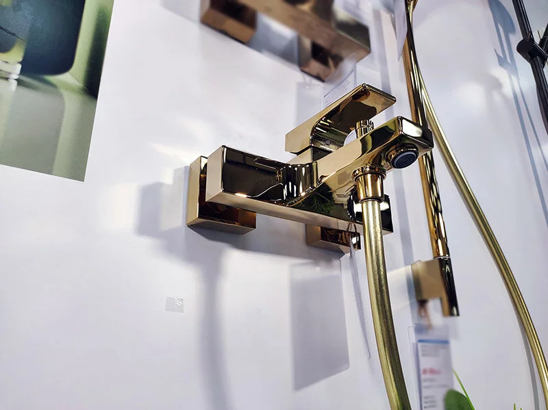 Смеситель для ванны Hansgrohe Metropol полированное золото 32540990 (детальная фотография), золото