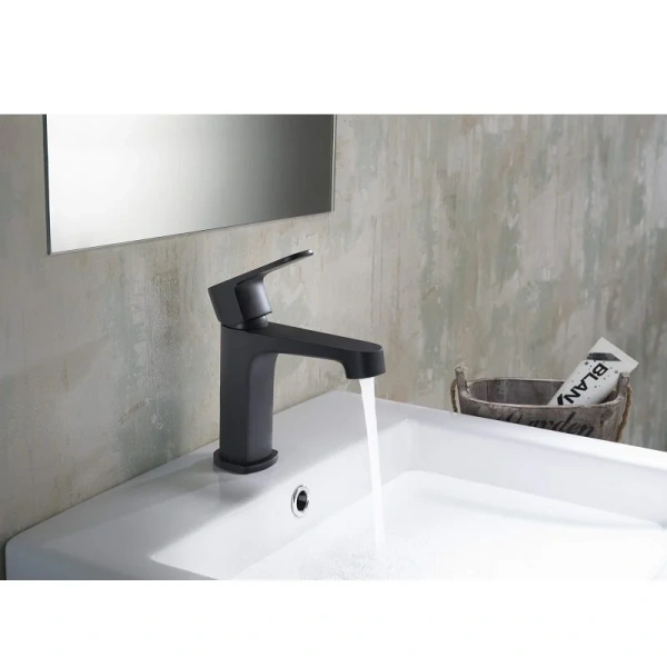 Душевой комплект Акватек Оберон черный матовый AQ1231MB (детальная фотография), душевые комплекты, наборы index_1