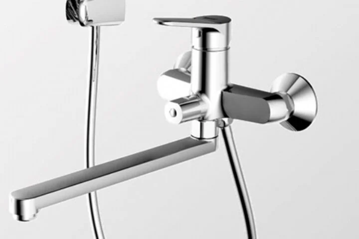 Смеситель для ванны Bravat Eco F6111147C-LB (детальная фотография), современные, hi-tech