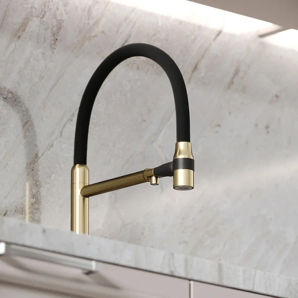 Смеситель для кухни Sancos Garda золото SC4009BG (детальная фотография), золото, черные, комбинированные