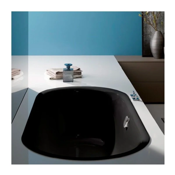 Ванна стальная Bette Lux Oval, 180 х 80 х 45 см, с шумоизоляцией, черная матовая, для удлиненного слива-перелива, 3466-035 (детальная фотография)