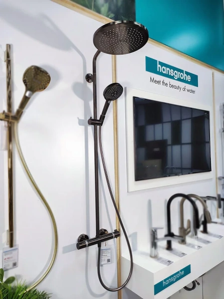 Душевая стойка Hansgrohe Croma Select S черный хром 26890340 (детальная фотография), с тропическим душем