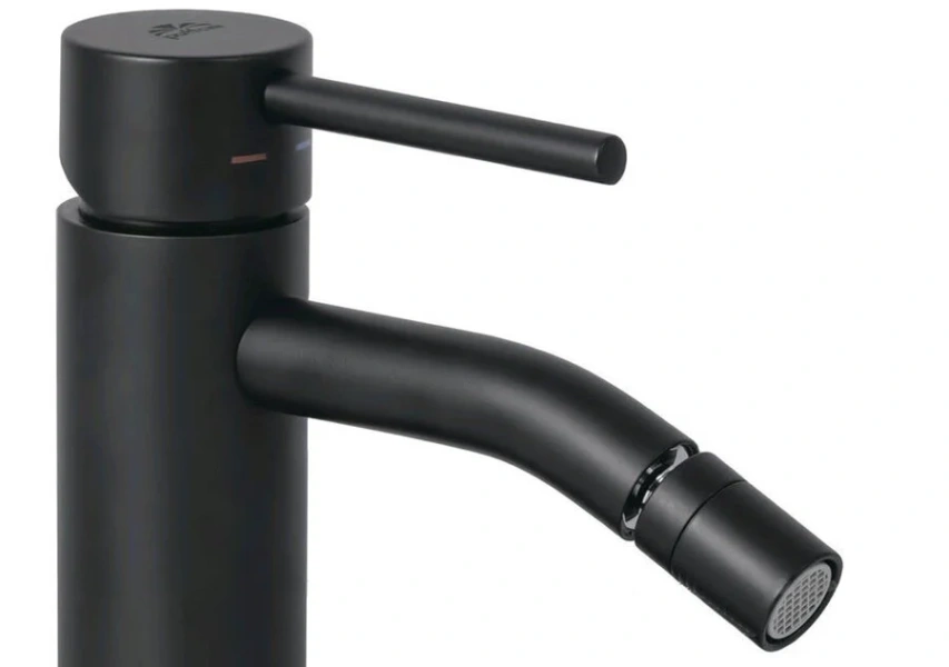 Смеситель для биде Paffoni Light черный матовый LIG131NO (детальная фотография), для биде