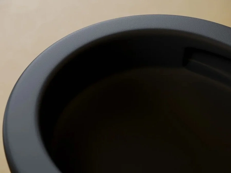 Унитаз подвесной Ceramica Nova Metropol черный CN4002TMB (детальная фотография), с горизонтальным, прямым выпуском, с прямым выпуском