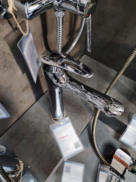 Смеситель для раковины Lemark Linara универсальный LM0409C (детальная фотография), хром