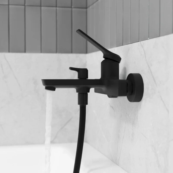 Смеситель для ванны IDDIS Parker черный матовый PARBL02i02WA (детальная фотография), черные