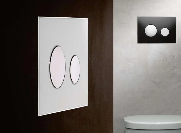 Клавиша смыва Tece TECEloop стекло белое, кнопки матовый хром 9240659 (детальная фотография), слив эконом-стандарт с двумя клавишами