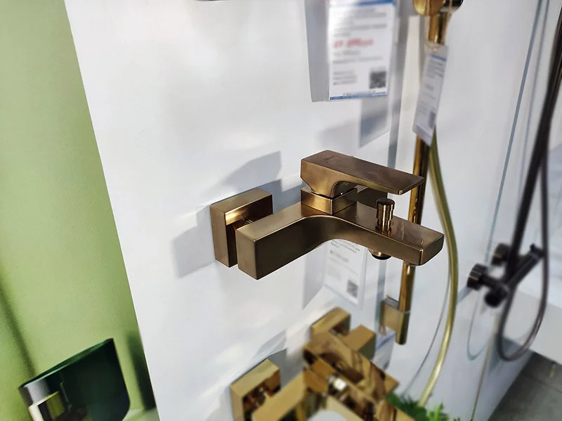 Смеситель для ванны Hansgrohe Metropol шлифованная бронза 32540140 (детальная фотография), бронза