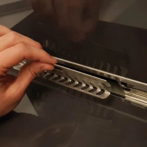 Душевой лоток BERGES Wall 60 см хром 091156 (детальная фотография), с мокрым затвором