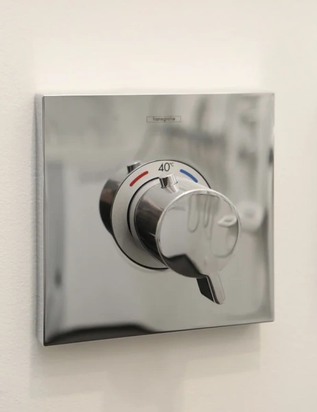 Смеситель для душа Hansgrohe ShowerSelect Highflow хром 15760000 (детальная фотография), прямоугольная форма