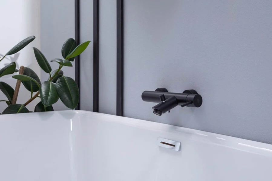 Смеситель для ванны Paffoni Light черный LIG022NO (детальная фотография), черные