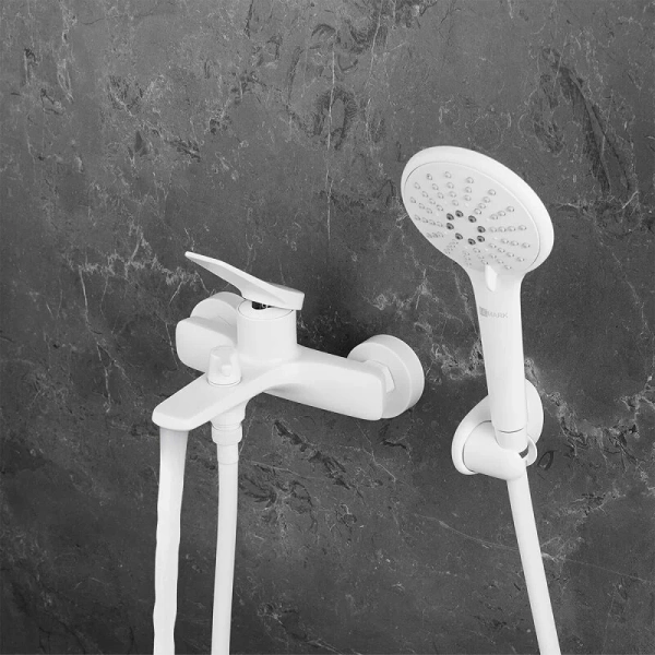 Смеситель для ванны Lemark Bronx белый матовый LM3714MW (детальная фотография), современные, hi-tech