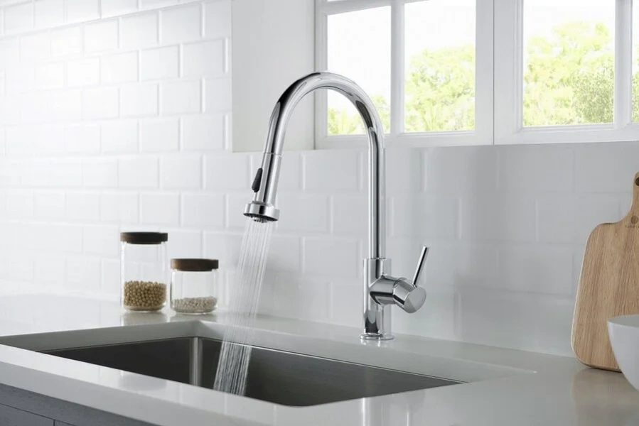 Смеситель для кухни Timo Saona 2316 (детальная фотография), хром, черные