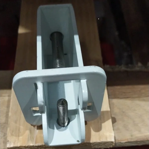 Ножки для ванны Jacob Delafon металл 1500791 (детальная фотография) index_1