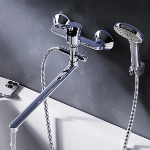 Смеситель для ванны Am.Pm X-Joy S хром F85B90100 (детальная фотография), из латуни, недорогие, округлая форма, с душевой лейкой