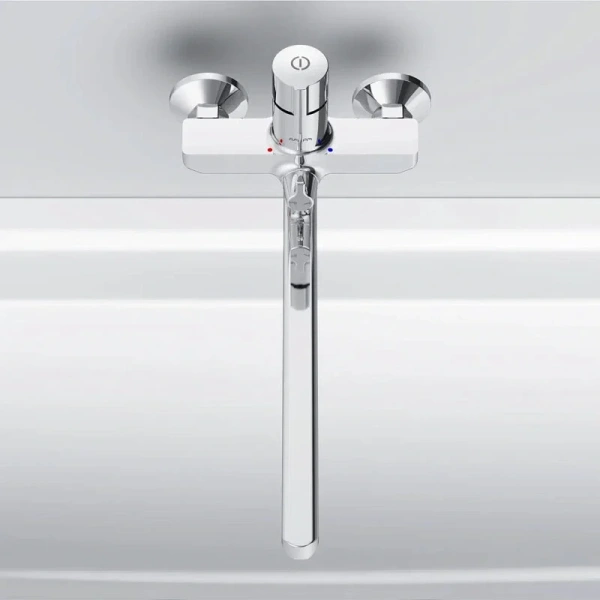 Смеситель для ванны Am.Pm X-Joy хром F85A90500 (детальная фотография), с 2 монтажными отверстиями