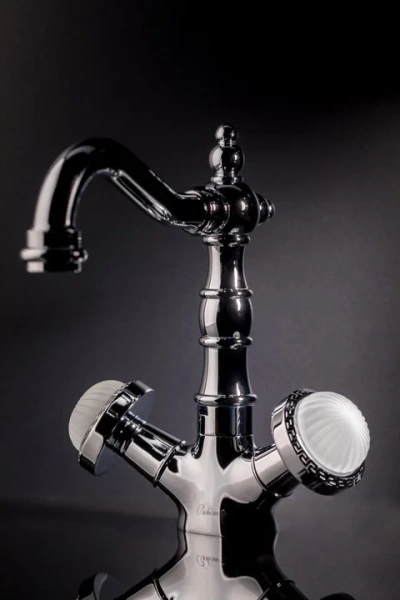 Смеситель для раковины Boheme Satine хром 272-ST (детальная фотография), классические, ретро, с элементами стекла, декорированные