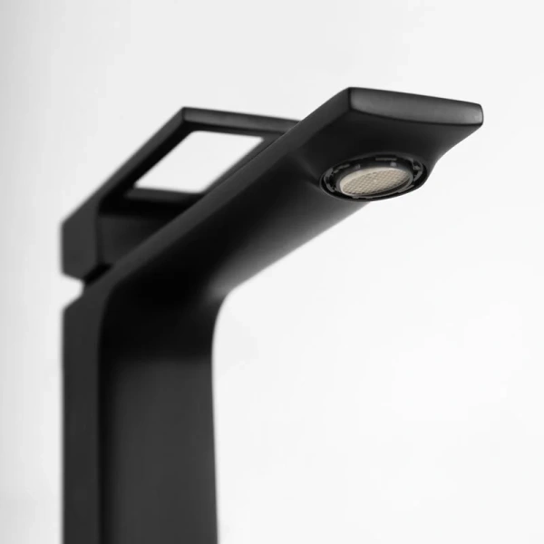 Смеситель для раковины BelBagno Luce без донного клапана черный матовый LUC-LMC-NERO-W0 (детальная фотография), на столешницу