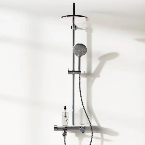 Душевая стойка Damixa Jupiter 977760 с тропическим душем (детальная фотография), хром, черные