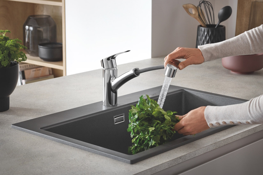Смеситель для кухни Grohe Eurosmart с вытяжным душем 30305001 (детальная фотография), однорычажные, двухрычажные